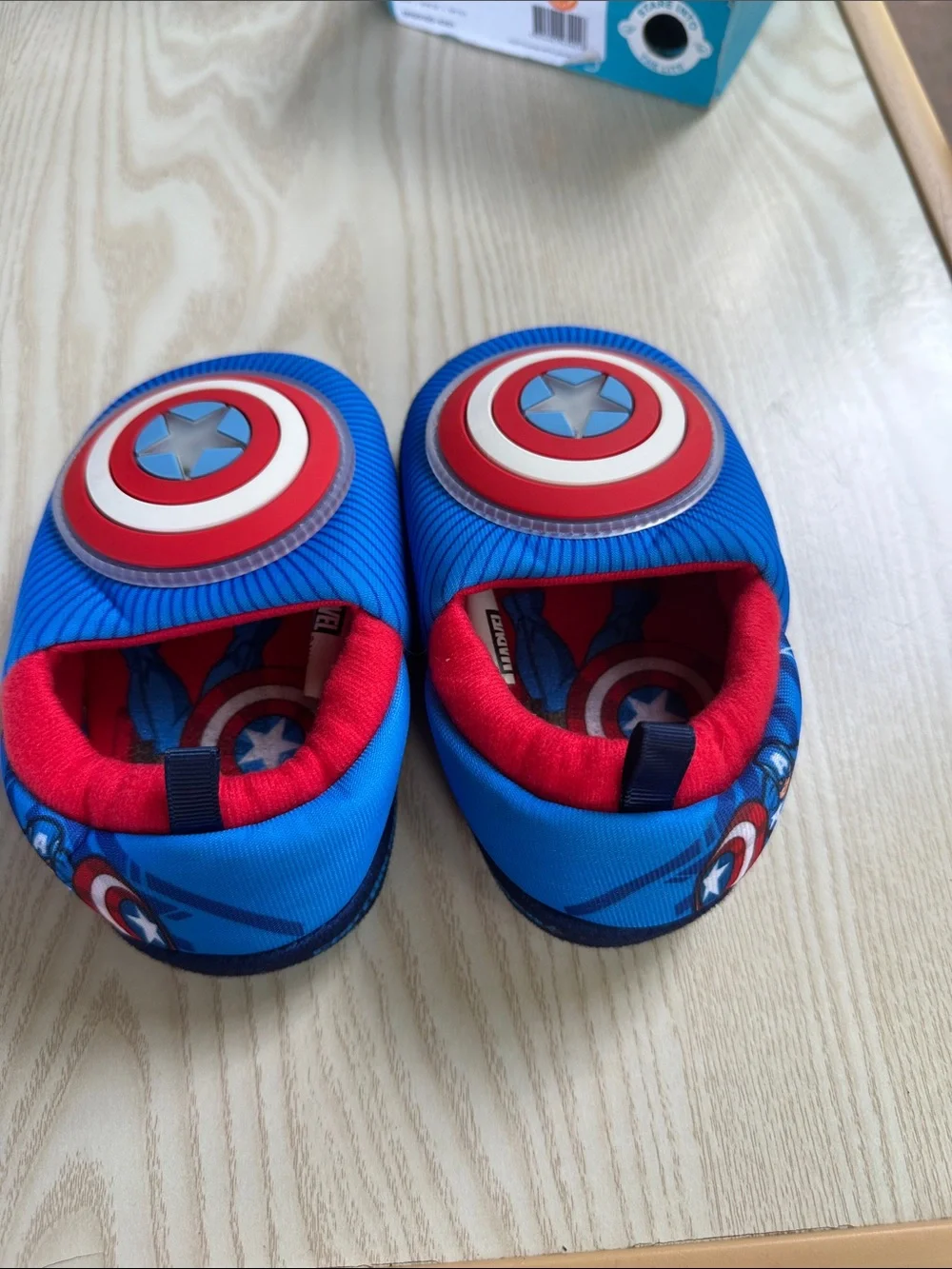 Kids Marvel Captain America Slip-On Slipper - Blue/Red light up
